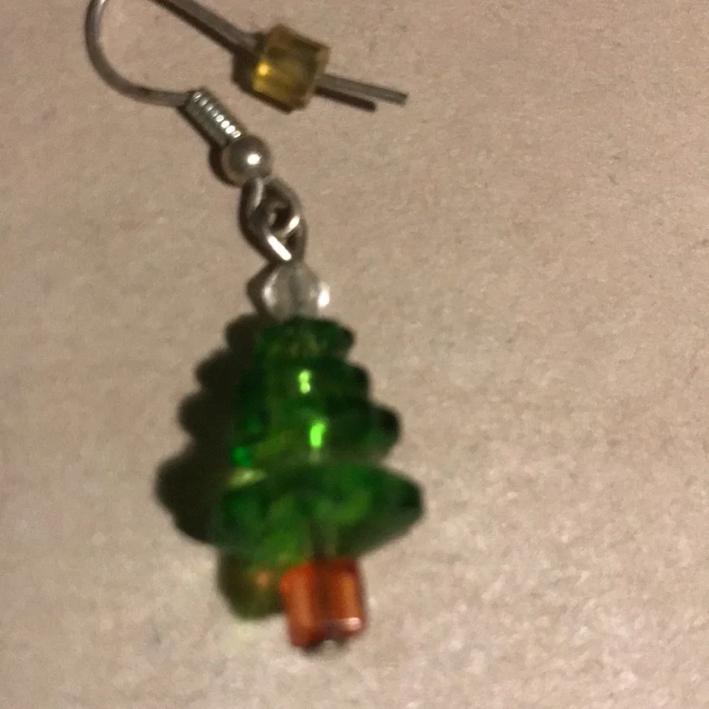 Swarovski Crystal Bead Tree earrings. - Picture 4 of 4